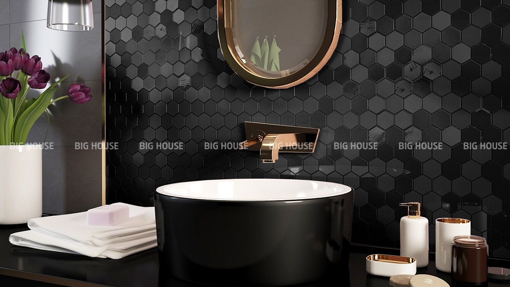 Gạch mosaic lục giác đen ốp tường nhà tắm