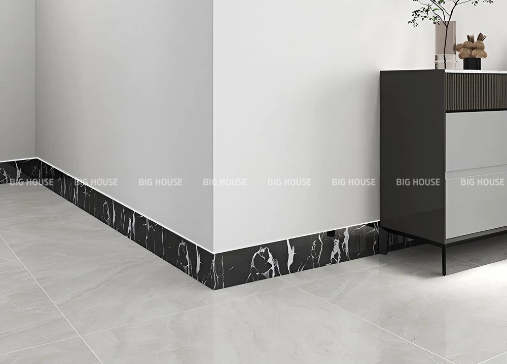 Gạch ốp chân tường 12x60 màu đen