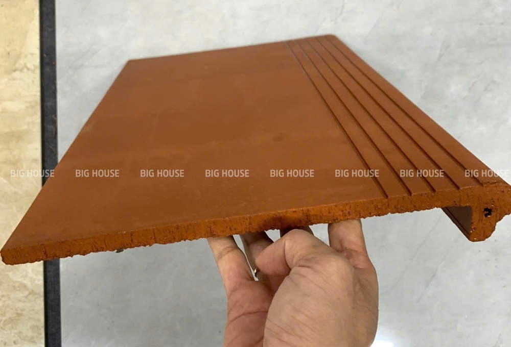 Gạch lá nem lát bậc thềm